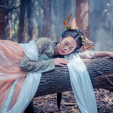 麋鹿精靈女生頭像，唯美古風真人頭像