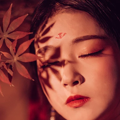 朱紅嬌艷女生頭像，唯美古風(fēng)真人頭像