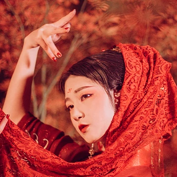 朱紅嬌艷女生頭像，唯美古風(fēng)真人頭像