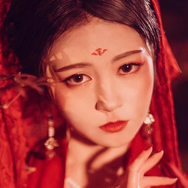 朱紅嬌艷女生頭像，唯美古風(fēng)真人頭像