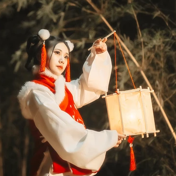 新春吉祥拿福女生頭像，蓮花燈唯美古風(fēng)頭像