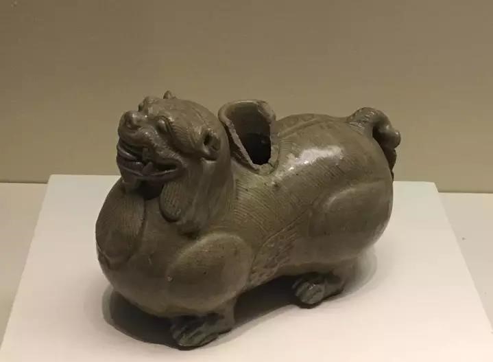 六朝青瓷：中國(guó)陶瓷史，一部青瓷史!