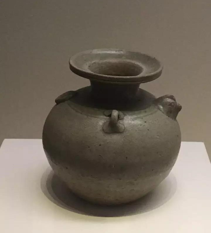 六朝青瓷：中國陶瓷史，一部青瓷史!