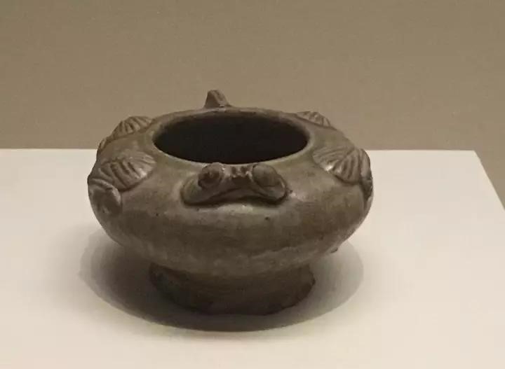 六朝青瓷：中國陶瓷史，一部青瓷史!