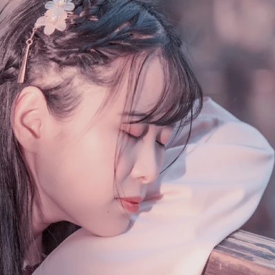 油紙傘下清新文藝女生頭像，唯美古風(fēng)真人頭像