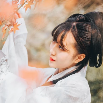 白衣清新復古女生頭像，唯美古風真人頭像