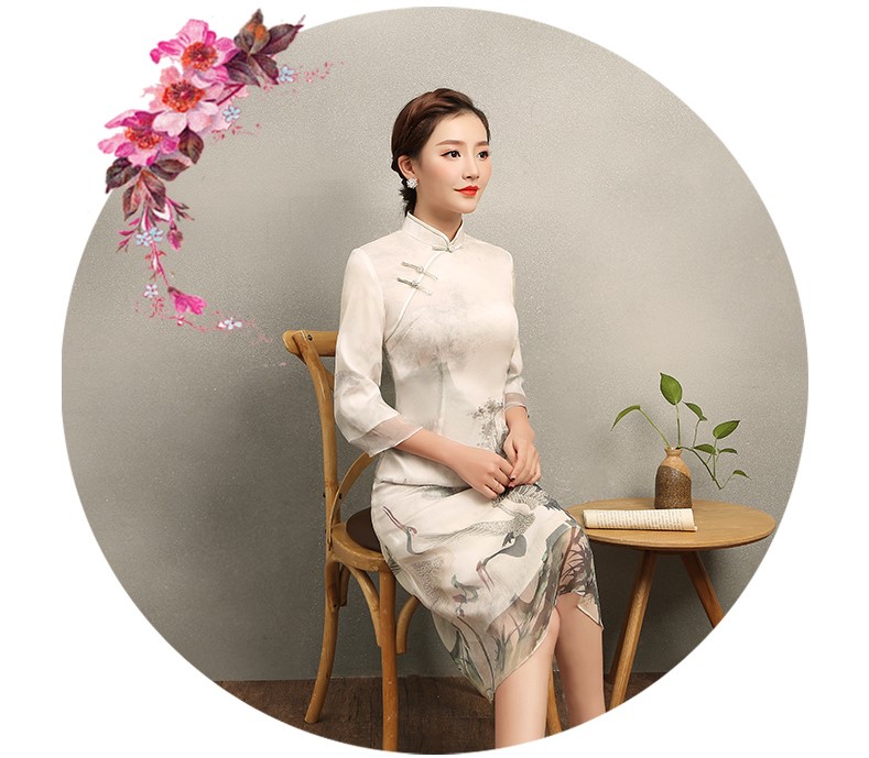 復(fù)古飛鶴旗袍，淡雅中袖中式旗袍裙