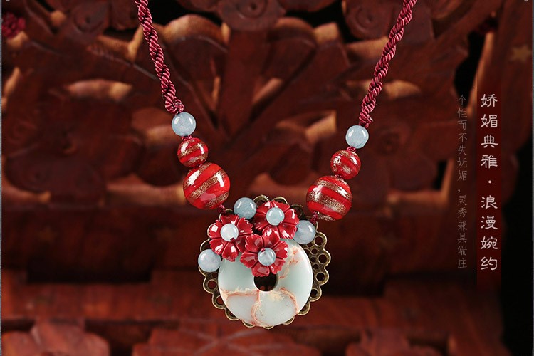 嬌媚典雅鎖骨鏈，醉花月項(xiàng)鏈?zhǔn)罪? src="/shige/d/file/bigpic/190404/04/13-1P22Q51218.jpg" / data-g5l6="XHMkpD"><br / data-N9hc="K6rJQG">
	<img alt=