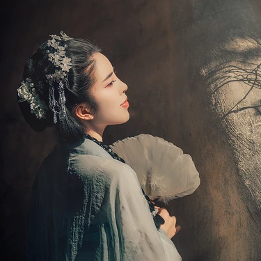 素雅笠紗女生頭像，唯美古風(fēng)真人頭像