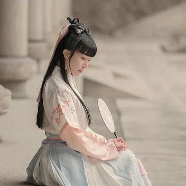 清新帶傘粉色披風(fēng)女生頭像，唯美古風(fēng)頭像