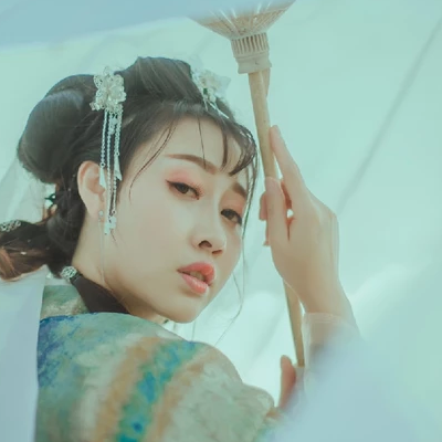 文藝漢服女生頭像，唯美古風(fēng)真人頭像