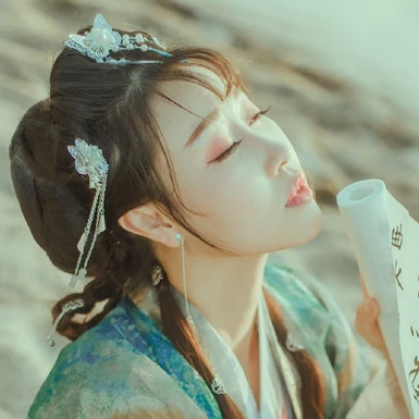 文藝漢服女生頭像，唯美古風(fēng)真人頭像