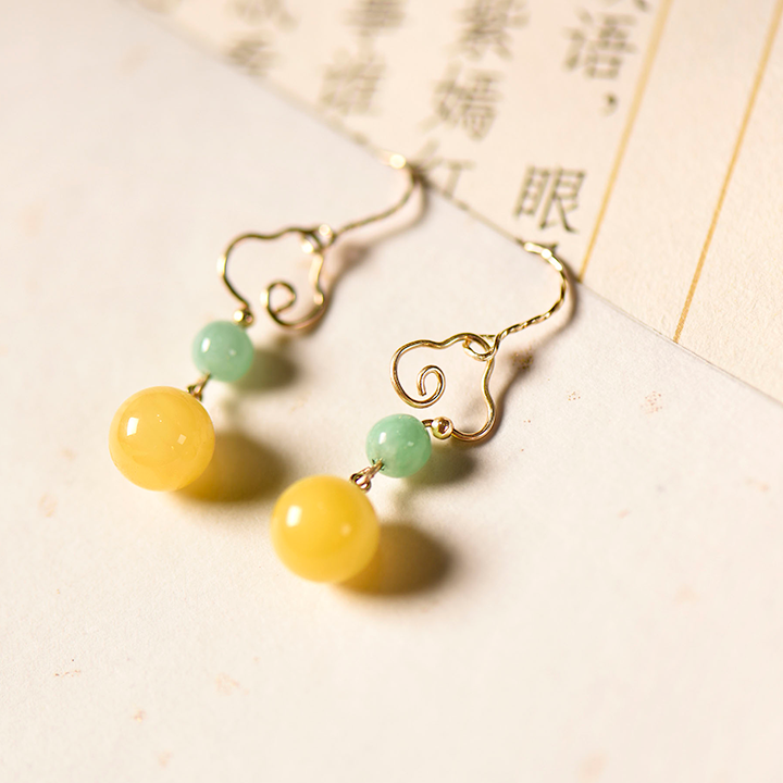 古風(fēng)手工祥云耳環(huán)，古典蜜蠟翡翠耳環(huán)