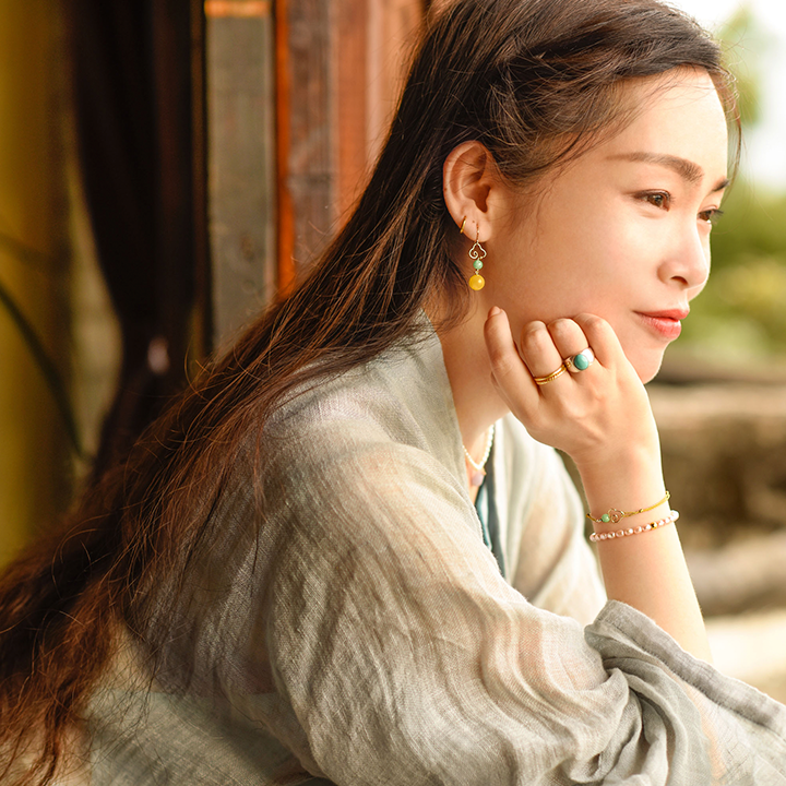 古風(fēng)手工祥云耳環(huán)，古典蜜蠟翡翠耳環(huán)