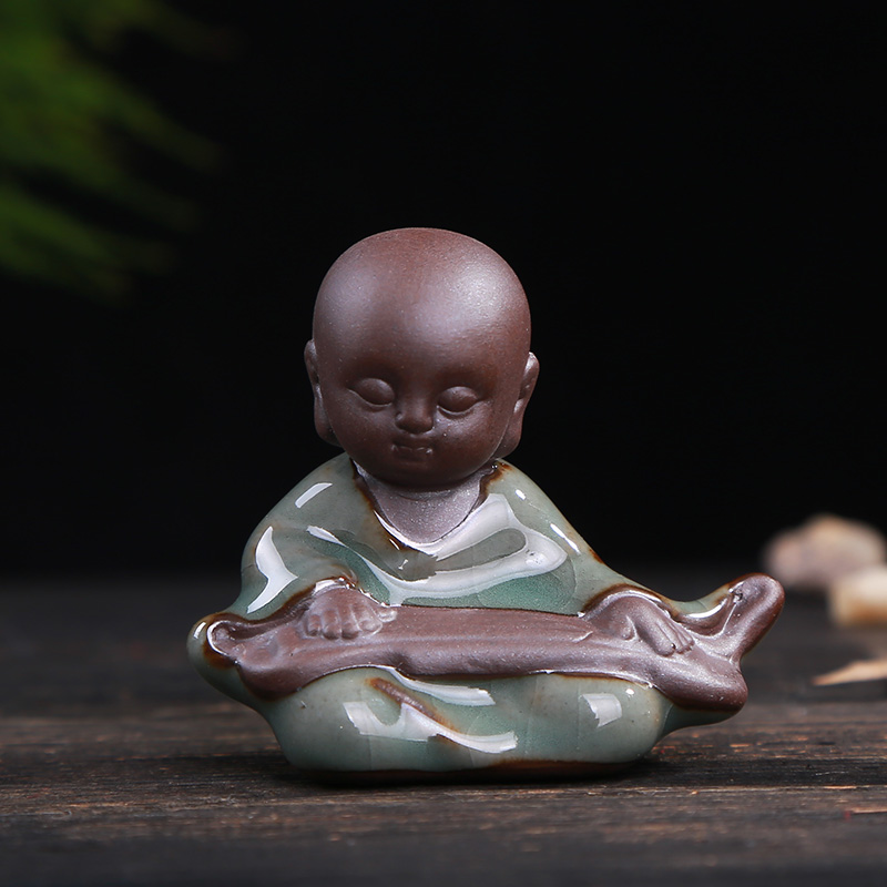 別具風(fēng)味的文竹陶瓷盆景，禪意小和尚盆景圖片