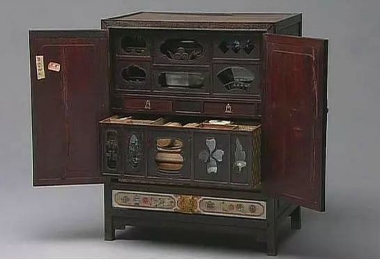 古代“博古架”藏寶貝，精美絕倫多寶格！