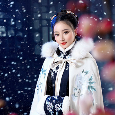 優(yōu)雅賞雪帶傘女生頭像，唯美古風真人頭像
