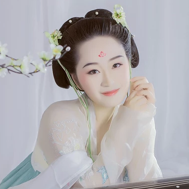 清新淡藍文藝女生頭像，唯美古風真人頭像