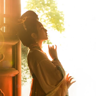 大唐盛世氣象女生頭像，唯美古風(fēng)真人頭像