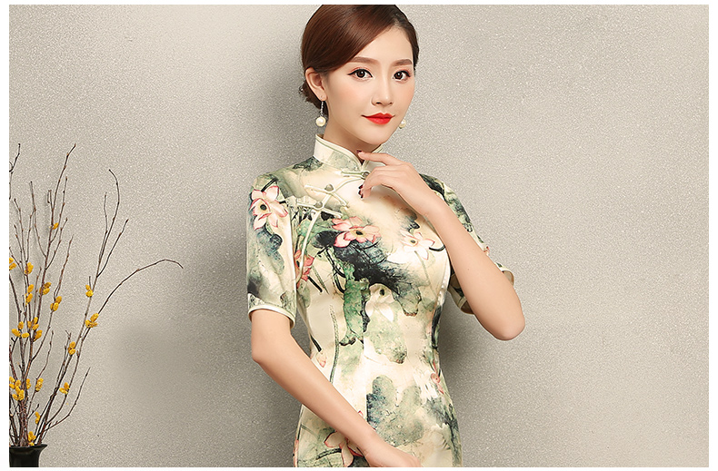 青荷古風(fēng)韻味旗袍，淡雅短袖印花旗袍裙