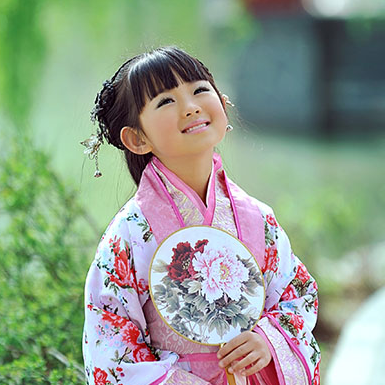 超萌粉色小花仙帶團扇女孩頭像，唯美古風真人