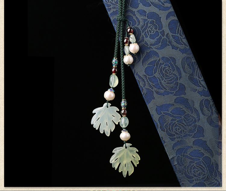 舞汐羽項鏈：復古岫玉葉子吊墜毛衣鏈項鏈