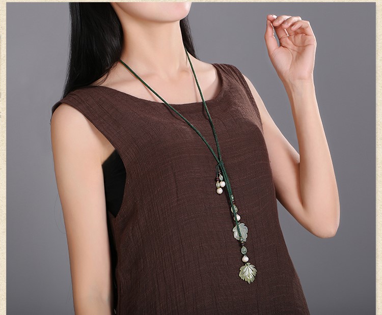 舞汐羽項鏈：復古岫玉葉子吊墜毛衣鏈項鏈