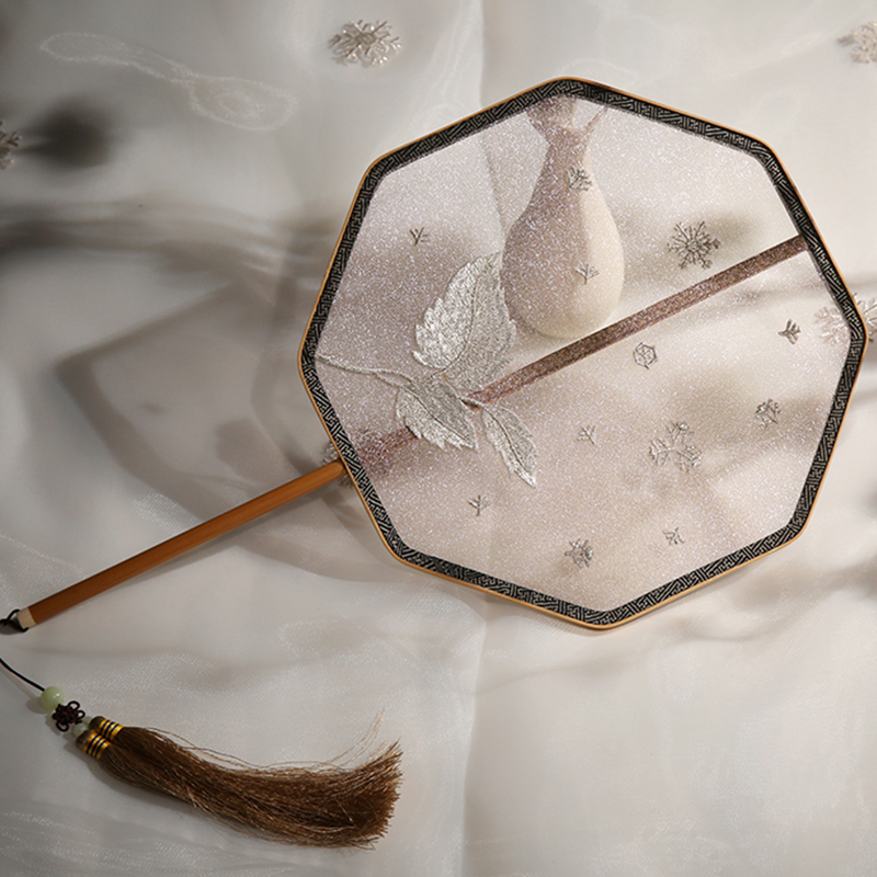 古典白色雪花團扇，福連文苑繡花宮扇扇子