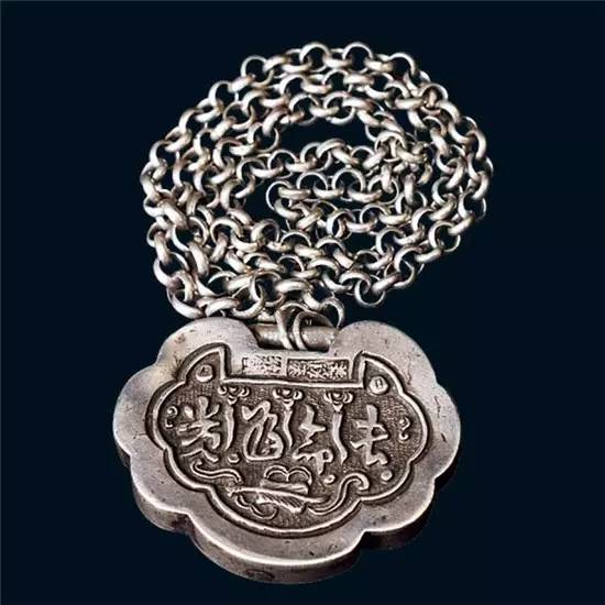 古老的美好祝福飾品：巧奪天工的長命鎖