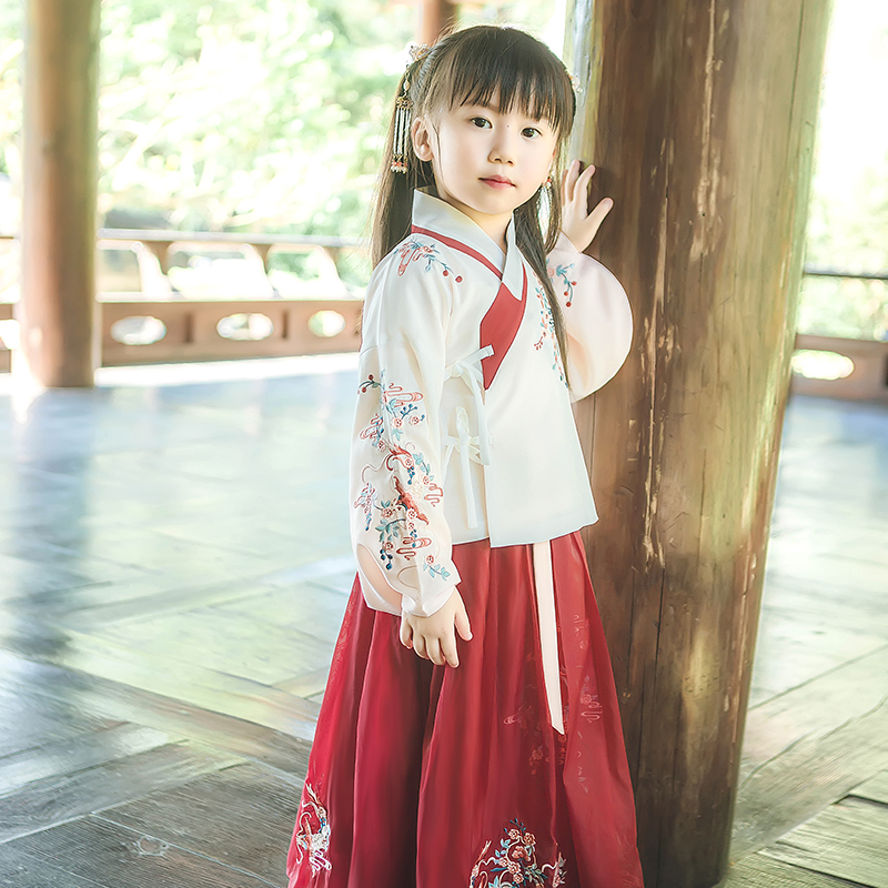 祥云花卉錦鯉刺繡漢服，清新淡雅漢服兒童裝