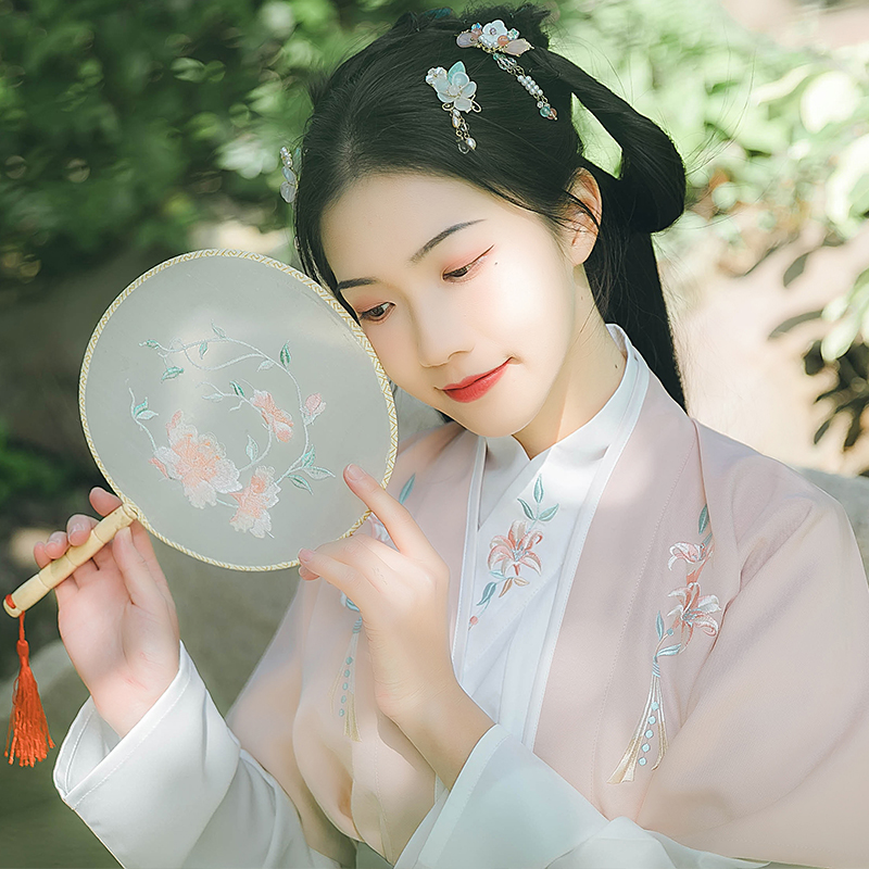 鈴瑤花齊腰襦裙?jié)h服，小清新花枝刺繡漢服圖片