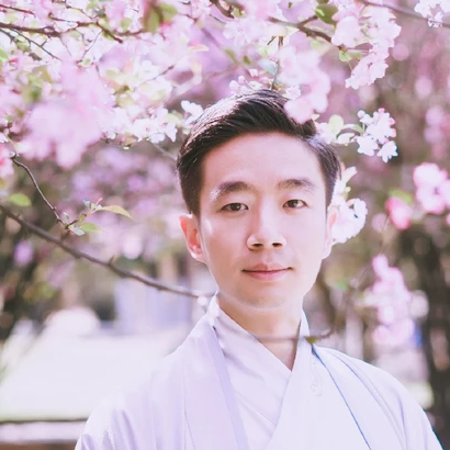 春暖花開男生頭像，唯美古風真人頭像