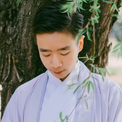 春暖花開男生頭像，唯美古風真人頭像