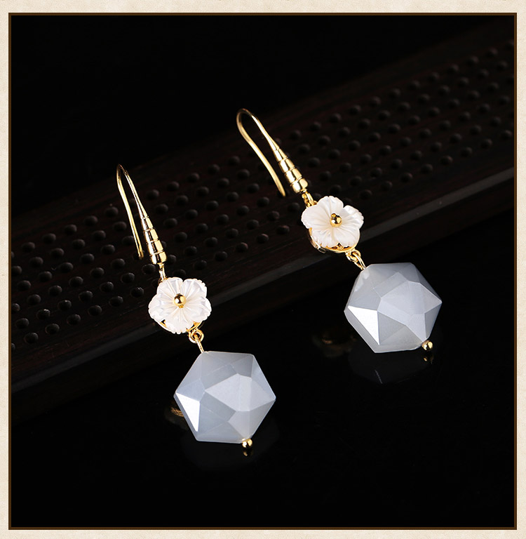 精致菱歌耳環(huán)，別致氣質花朵耳環(huán)首飾