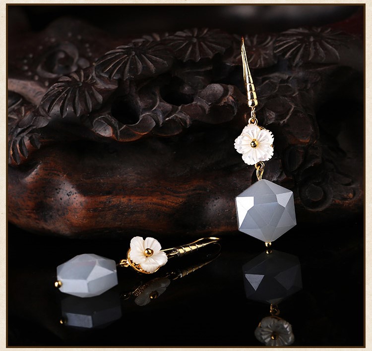 精致菱歌耳環(huán)，別致氣質花朵耳環(huán)首飾