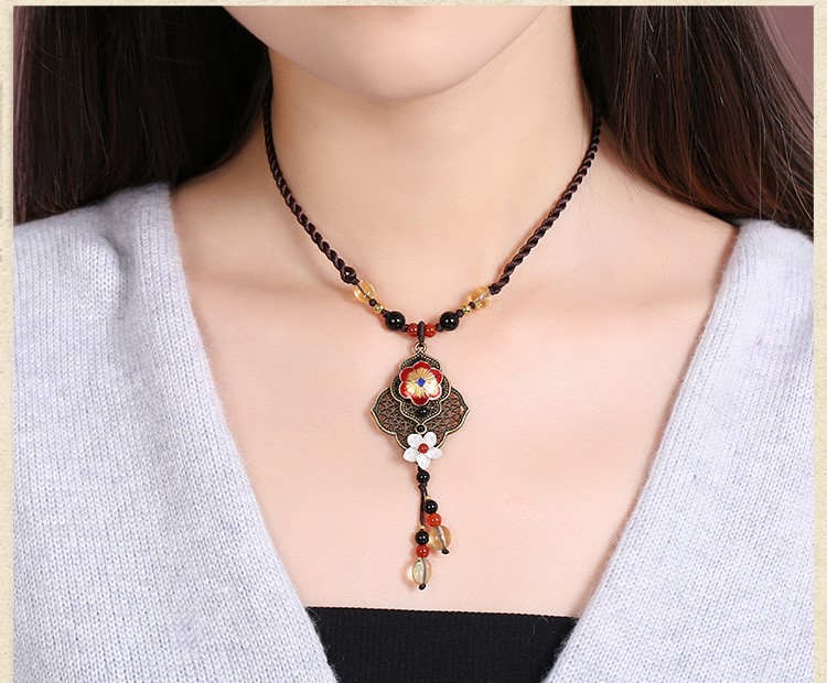 古典之美婭敘項鏈，古色古香民族風(fēng)項鏈?zhǔn)罪? src="/shige/d/file/bigpic/190404/04/13-1P319134428-50.jpg" / data-9oY1="FNe6Q7"><br / data-zeoo="cy81zT">
	<img alt=