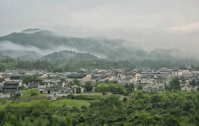 中國古鎮(zhèn)：淺析32個中國最美古鎮(zhèn)！