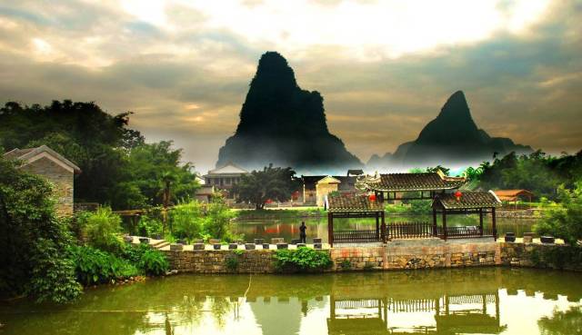 中國古鎮(zhèn)：淺析32個中國最美古鎮(zhèn)！