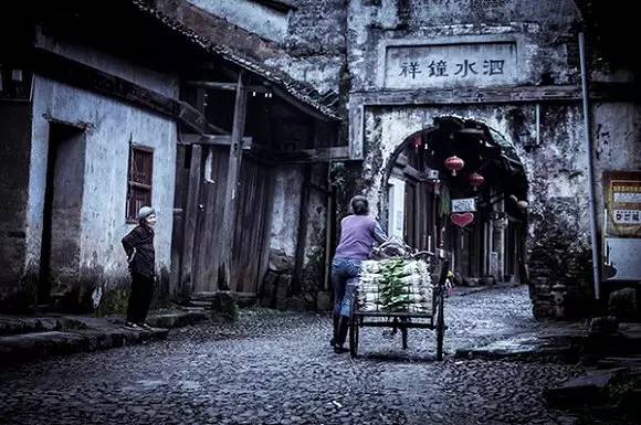 中國古鎮(zhèn)：淺析32個中國最美古鎮(zhèn)！