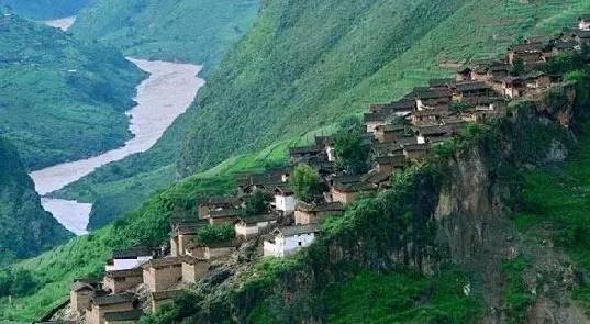 中國古鎮(zhèn)：淺析32個中國最美古鎮(zhèn)！