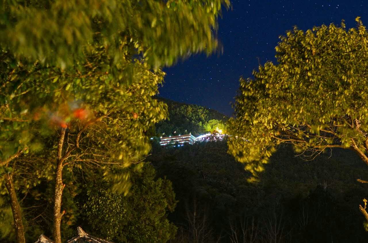 麗江·靈凈山舍，一花一木一世界！