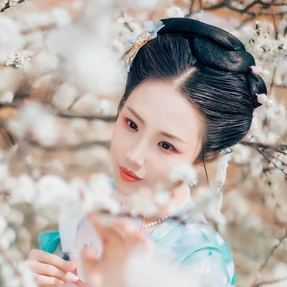 清新梨花芬芳女生頭像，唯美古風(fēng)真人頭像