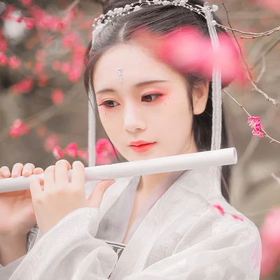 滿溢花香文藝女生頭像，唯美古風(fēng)真人頭像