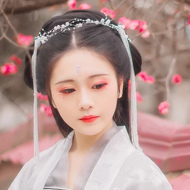 滿溢花香文藝女生頭像，唯美古風(fēng)真人頭像