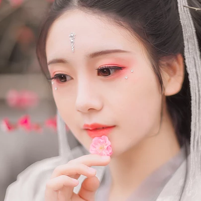 滿溢花香文藝女生頭像，唯美古風(fēng)真人頭像