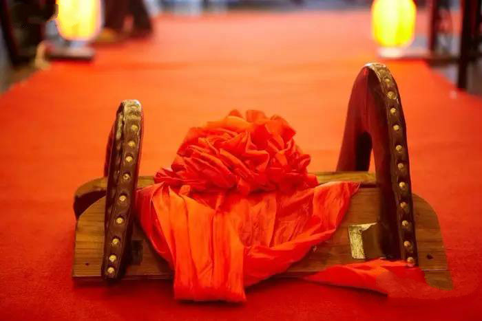 中式婚禮現(xiàn)場(chǎng)布置那些必不可少的道具