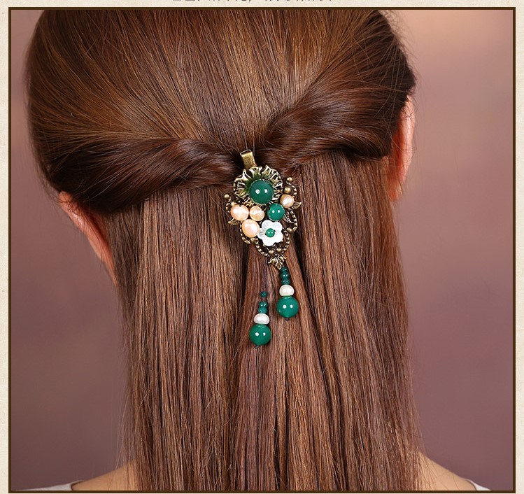 文藝復(fù)古花形朵發(fā)夾，氣質(zhì)典雅翠綠頭飾