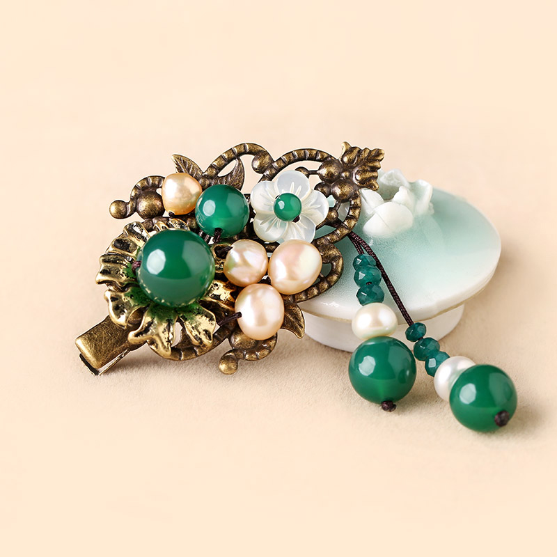 文藝復(fù)古花形朵發(fā)夾，氣質(zhì)典雅翠綠頭飾