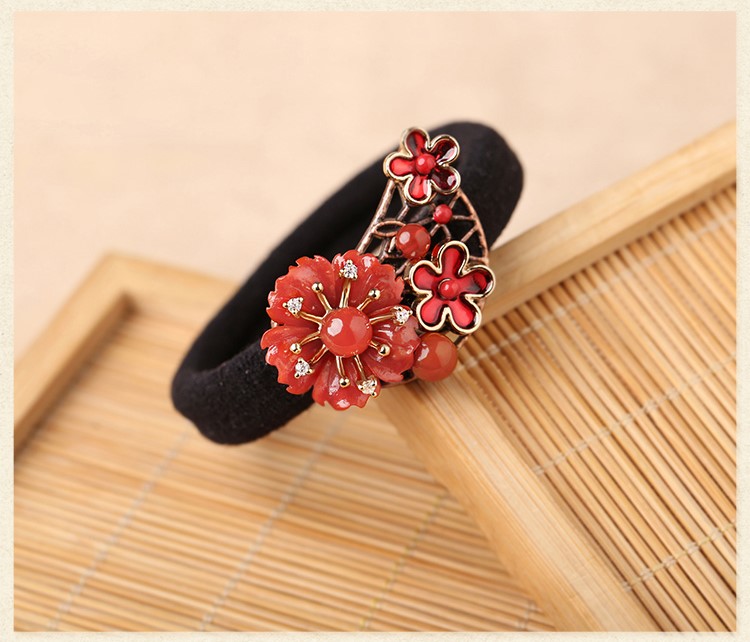 紅色扎頭發(fā)發(fā)圈，嬌艷氣質(zhì)時尚頭飾