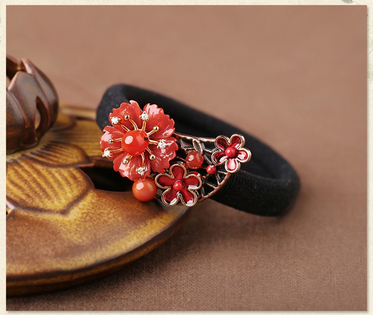 紅色扎頭發(fā)發(fā)圈，嬌艷氣質(zhì)時尚頭飾